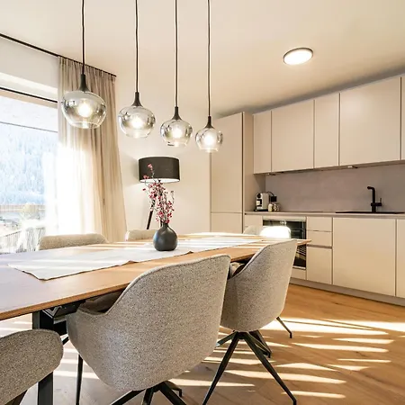 Kirchner's Eben Im Pongau