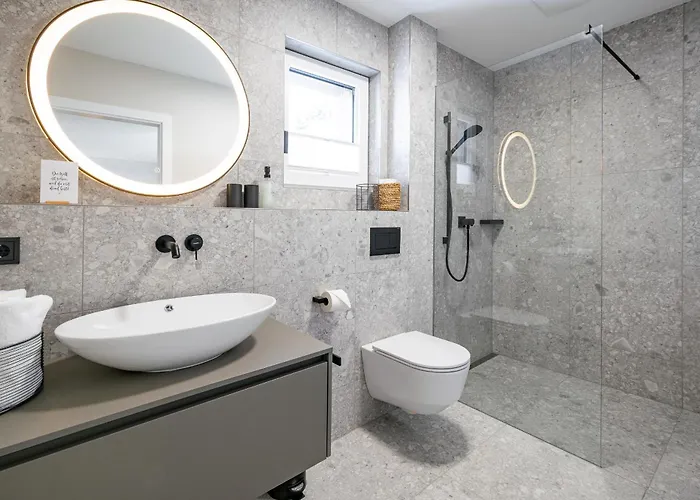 Kirchner's Eben Im Pongau